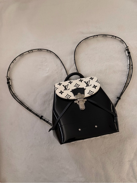 Louis Vuitton Handbags - Louis Vuitton Black & White Monogram Vernis Hot Springs Backpack